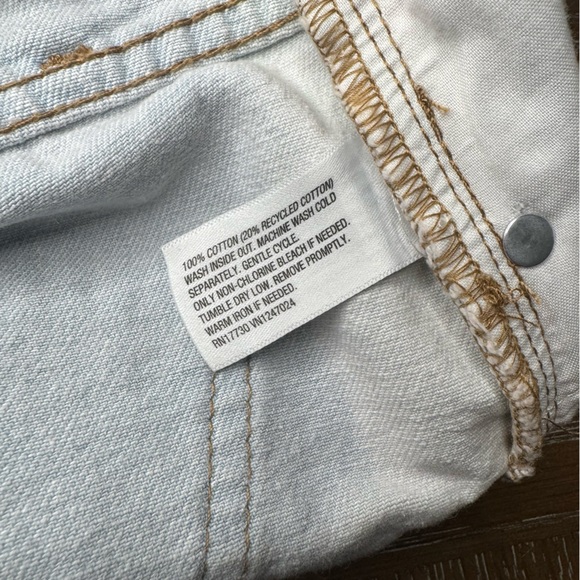 Wild Fable Super High Rise Cut Off Short Two Tone Light Wash Size 4 NWT Boho - Picture 12 of 12